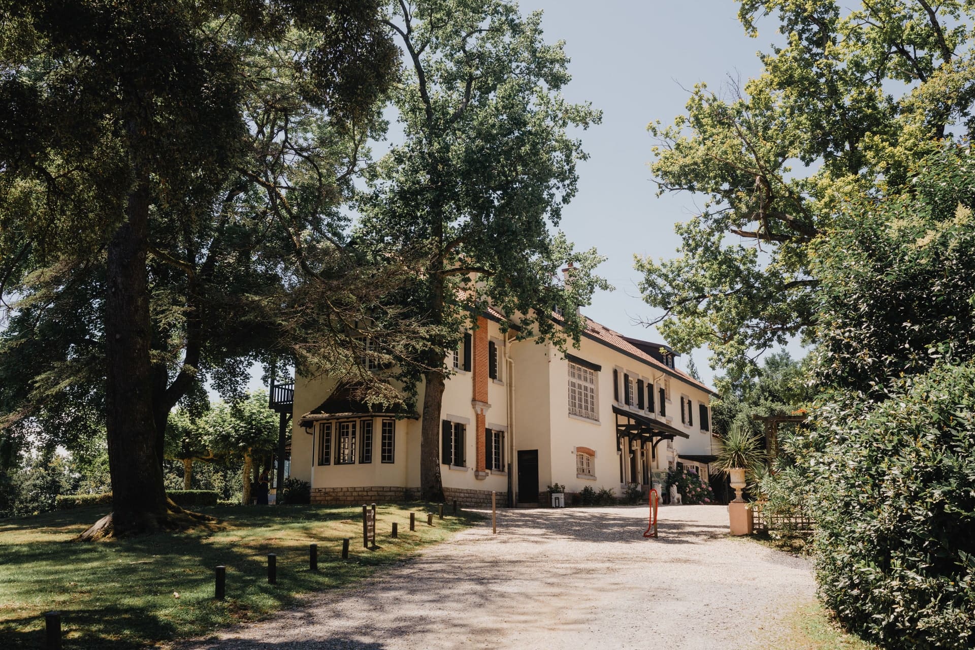 Vue globale du domaine de Larbéou à Bayonne. Par le photographe Julien Marchione