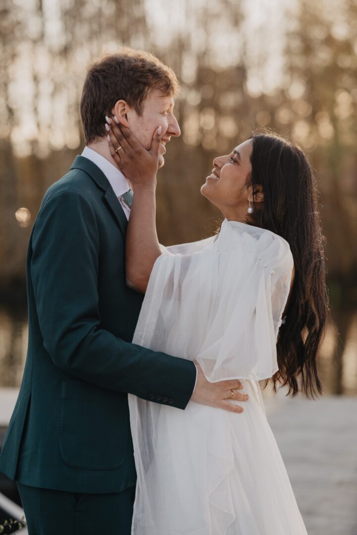 photo couple lac brindos coucher soleil