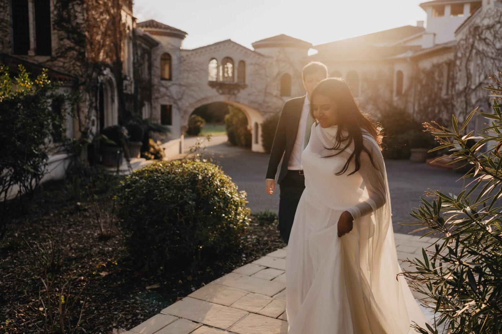 contre-jour lumière douce brindos couple mariage
